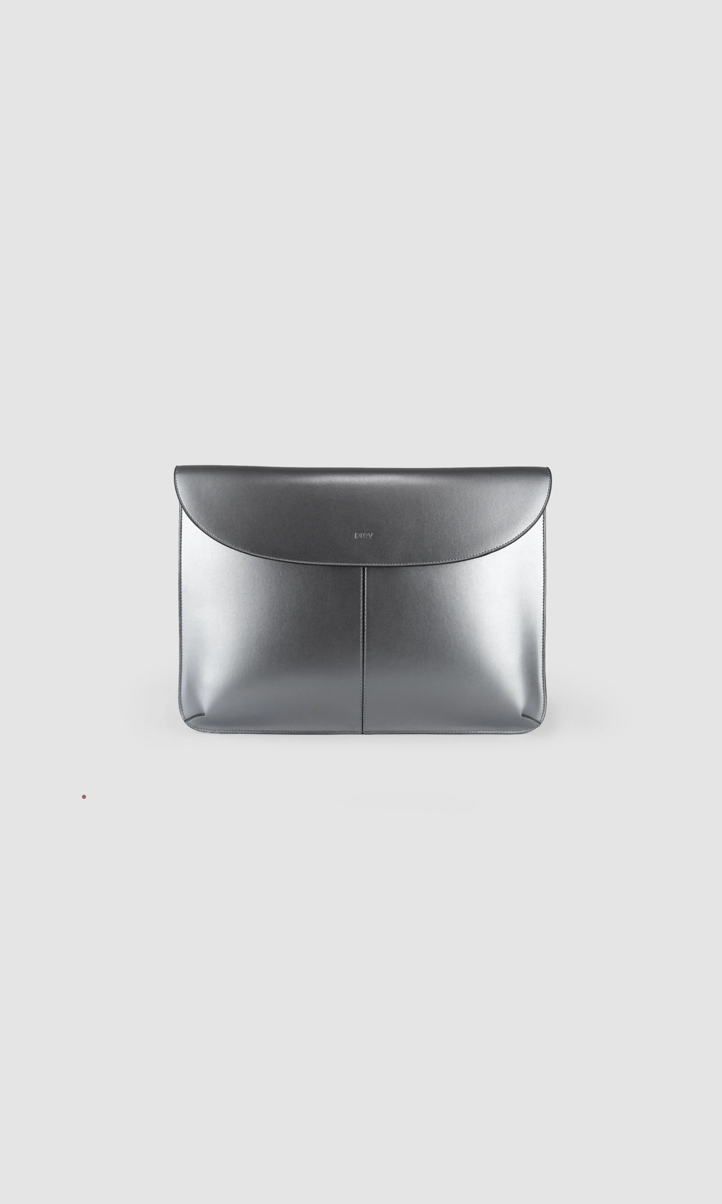 LOYAUTÉ - METAL LAPTOP BAG